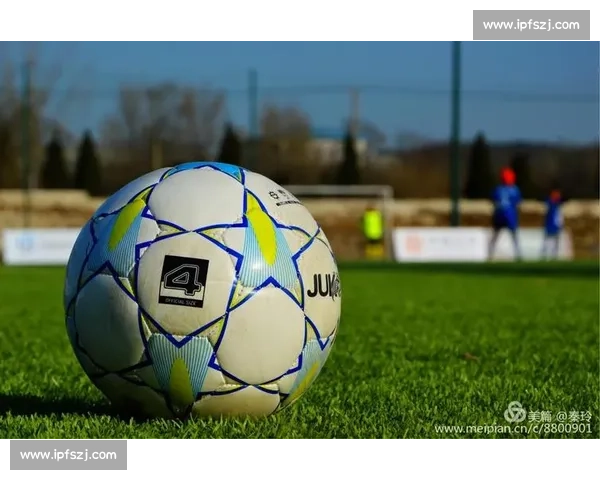 深度解析四四二阵型攻防体系与现代足球战术演变全景剖析